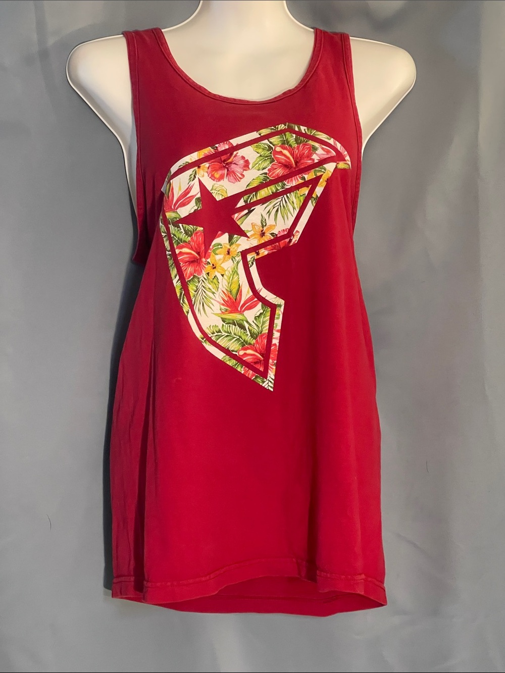 Women’s Red Sleeveless Graphic Tank Top